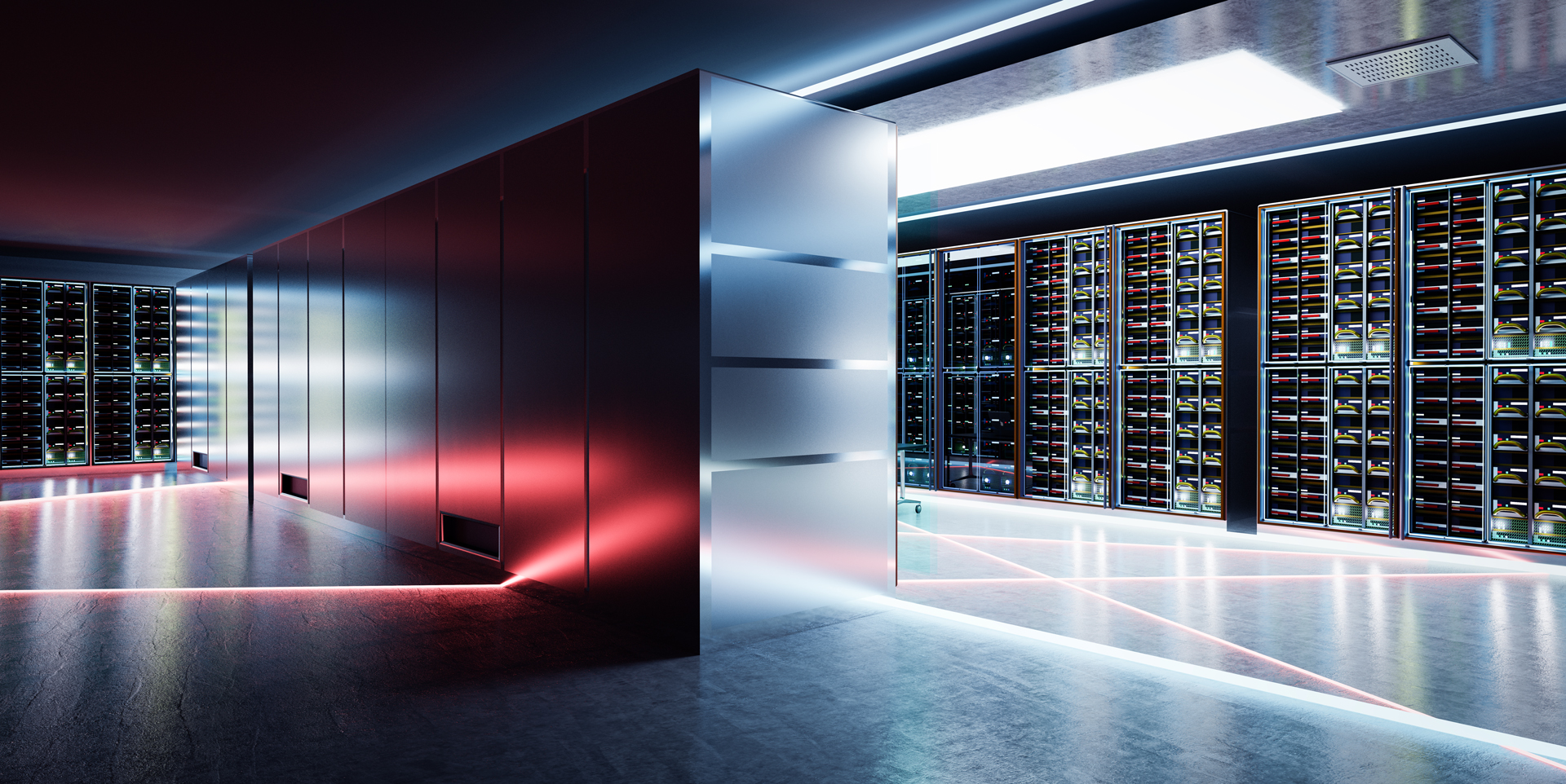 Moderner Serverraum mit mehreren Reihen von Server-Racks, beleuchtet durch blaue und rote LED-Lichtakzente, reflektierende Böden und Deckenpaneele, symbolisiert IT-Infrastruktur und Datacenter Solutions.
